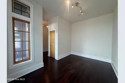 801 N 4th Street #Apt 302, Wilmington, NC 28401 - Photo 4