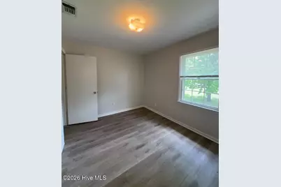116 Palace Circle, Jacksonville, NC 28546 - Photo 8