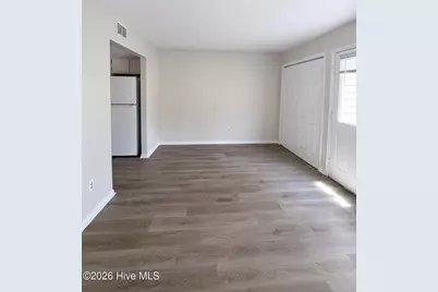 116 Palace Circle, Jacksonville, NC 28546 - Photo 2