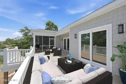 204 Ashley Place, Swansboro, NC 28584 - Photo 4