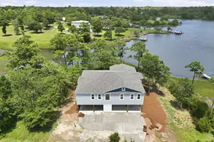 204 Ashley Pl, Swansboro, NC 28584 - Photo 10