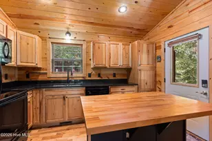 225 Dawsons Ln, Murphy, NC 28906 - Photo 8