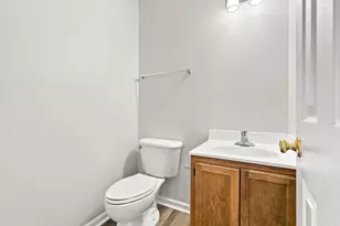 812 Commons Dr N, Jacksonville, NC 28546 - Photo 22