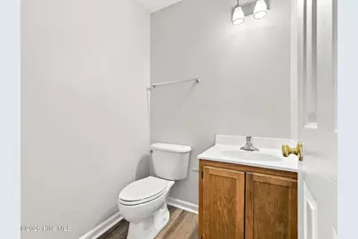 812 Commons Drive N, Jacksonville, NC 28546 - Photo 12