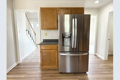 812 Commons Drive N, Jacksonville, NC 28546 - Photo 10