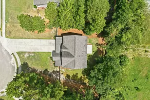 133 Star Ct, Aberdeen, NC 28315 - Photo 6