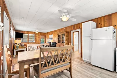 133 N Fourth Avenue, Kure Beach, NC 28449 - Photo 18