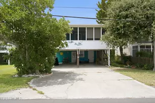 133 N 4th Ave, Kure Beach, NC 28449 - Photo 6