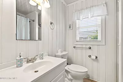 133 N Fourth Avenue, Kure Beach, NC 28449 - Photo 24