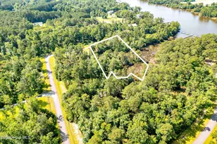 68 Serenity Cir, Oriental, NC 28571 - Photo 1