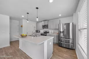 1121 St Augustine Dr, Castle Hayne, NC 28429 - Photo 6