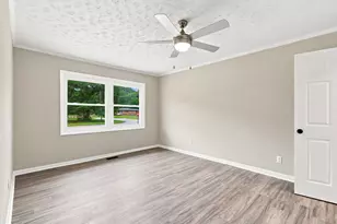 1 Berkshire Dr, Jacksonville, NC 28546 - Photo 24