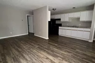 1010 Peed Dr, Greenville, NC 27834 - Photo 6