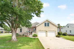 103 Inlet Ct, Hampstead, NC 28443 - Photo 2