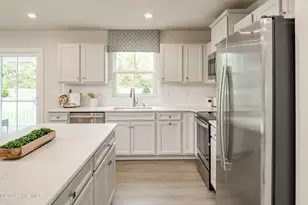 107 Bloom St, Moyock, NC 27958 - Photo 4