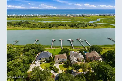 1921 Oak Harbour Drive SW, Ocean Isle Beach, NC 28469 - Photo 2