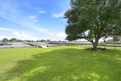 1921 Oak Harbour Drive SW, Ocean Isle Beach, NC 28469 - Photo 4