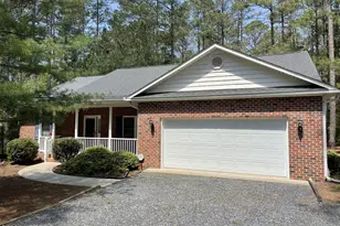 504 Shelton Dr, Aberdeen, NC 28315 - Photo 2