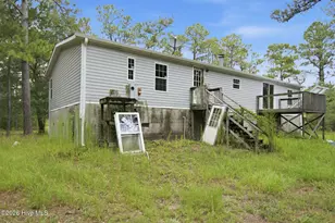 265 Riverview Dr, Burgaw, NC 28425 - Photo 4