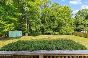 2720 Northwoods Dr, Jacksonville, NC 28540 - Photo 34