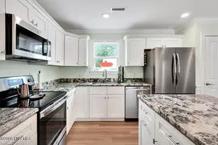 293 Cherry Rd, Southport, NC 28461 - Photo 8