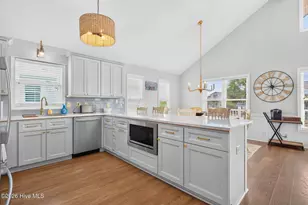 26 Newport St, Ocean Isle Beach, NC 28469 - Photo 10