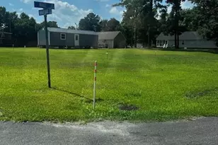 2407 Hartford Ave, New Bern, NC 28562 - Photo 1