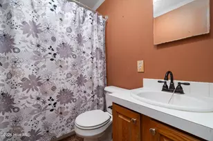 119 Dixon Dr, Newport, NC 28570 - Photo 18