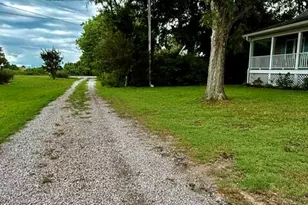 115 Pender Ln, Newport, NC 28570 - Photo 6