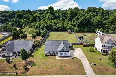 109 Pembury Way, Richlands, NC 28574 - Photo 34
