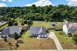 109 Pembury Way, Richlands, NC 28574 - Photo 34