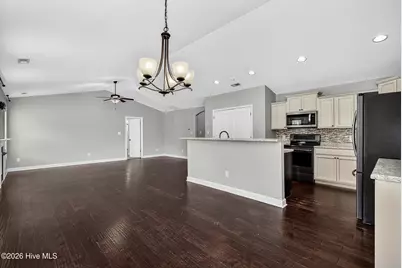 109 Pembury Way, Richlands, NC 28574 - Photo 10