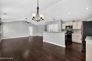 109 Pembury Way, Richlands, NC 28574 - Photo 10