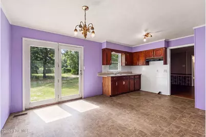 402 5th Street, Bladenboro, NC 28320 - Photo 8