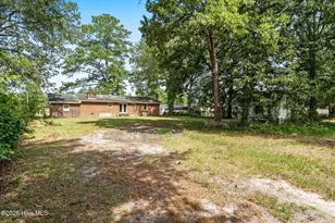 402 5th St, Bladenboro, NC 28320 - Photo 30