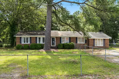 402 5th Street, Bladenboro, NC 28320 - Photo 1