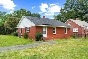 601 E 8th St, Washington, NC 27889 - Photo 6