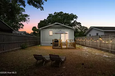 908 N Lord Street, Southport, NC 28461 - Photo 2