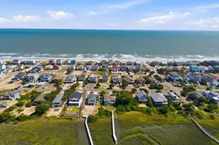 2016 W Pelican Dr, Oak Island, NC 28465 - Photo 44