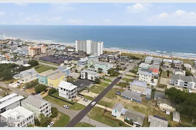 206 S Alabama Avenue, Carolina Beach, NC 28428 - Photo 2