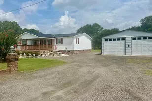 177 Pear Blossom Ln, Whiteville, NC 28472 - Photo 1