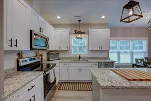 209 Pecan Grove Ct, New Bern, NC 28562 - Photo 10