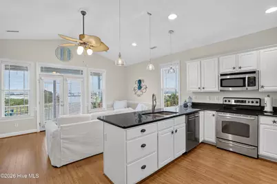 302 Vesta Court, Surf City, NC 28445 - Photo 6