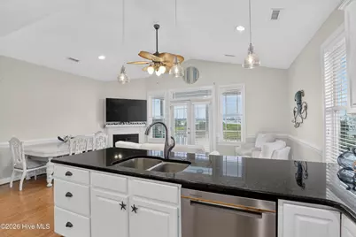 302 Vesta Court, Surf City, NC 28445 - Photo 10