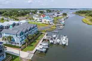 302 Vesta Ct, Surf City, NC 28445 - Photo 2