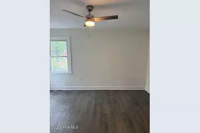 1009 W New Hampshire Avenue, Southern Pines, NC 28387 - Photo 6