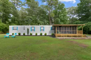 525 King Dr, Hampstead, NC 28443 - Photo 1