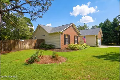 140 Crimson Court, Carthage, NC 28327 - Photo 2