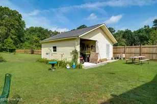 241 N Monk St, Magnolia, NC 28453 - Photo 28