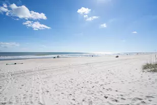 811 Carolina Beach Ave S, Carolina Beach, NC 28428 - Photo 38